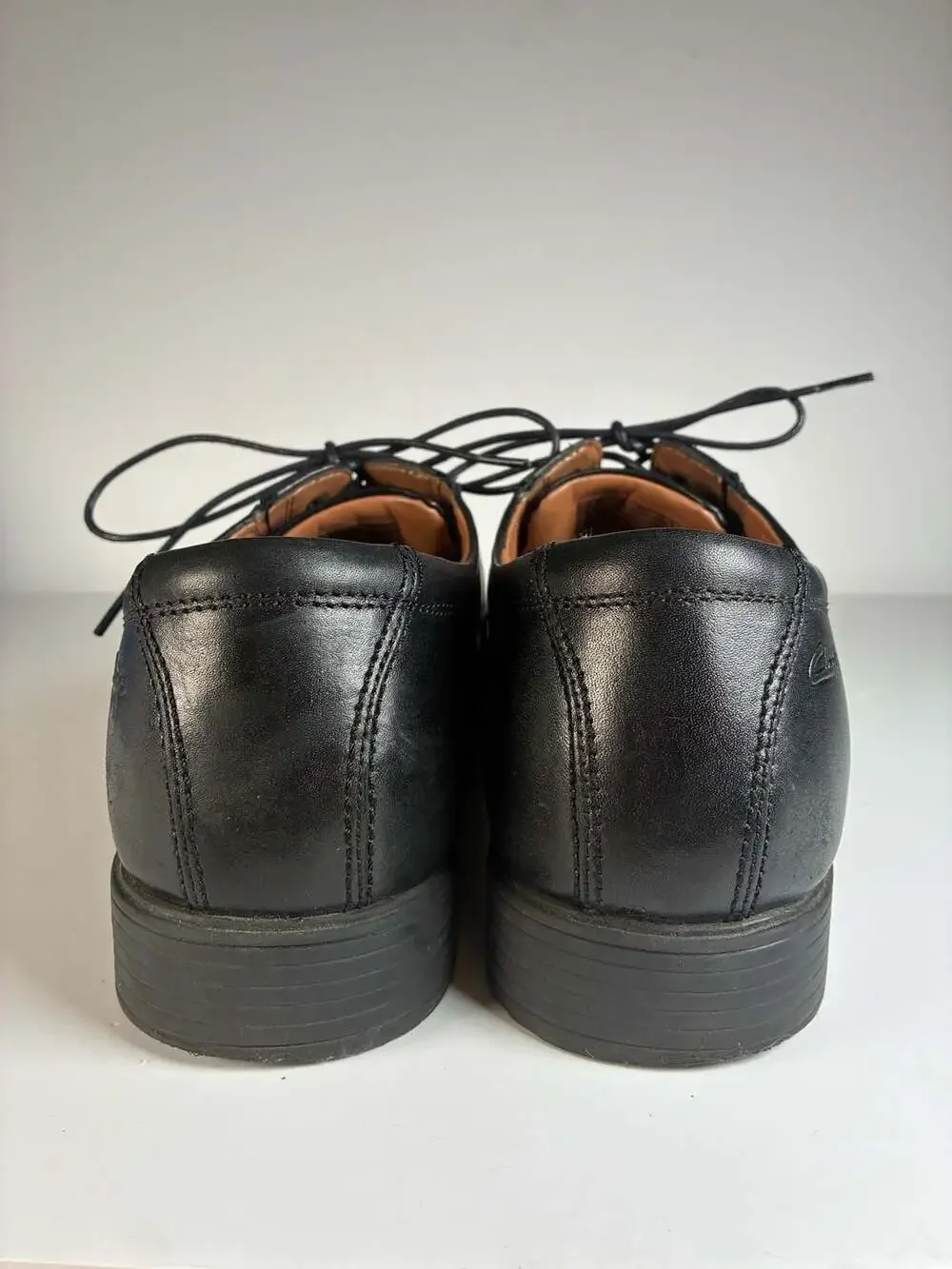 Clarks Tilden Cap Men's Size 8.5W Leather Cap Toe Oxford Dress Shoes